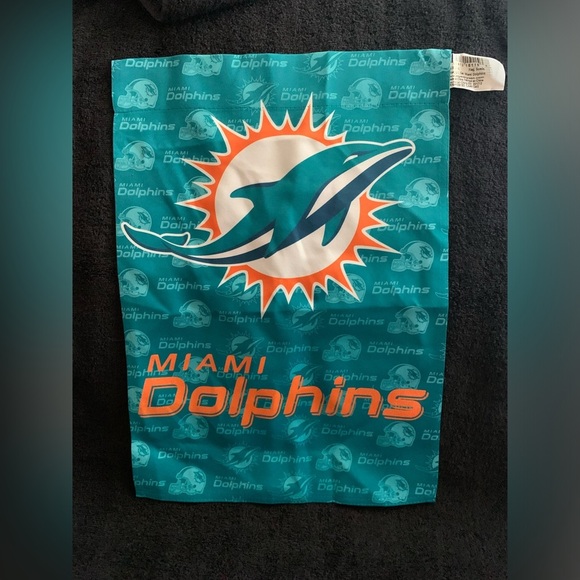 New 2017 NFL Miami Dolphins Garden Flag 
13 x 18 Double-sided - Picture 2 of 5